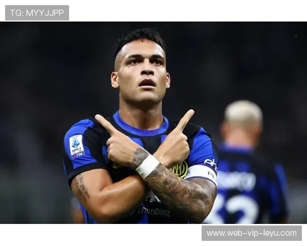 劳塔罗强势抢点补射命中，国际米兰攻势如潮